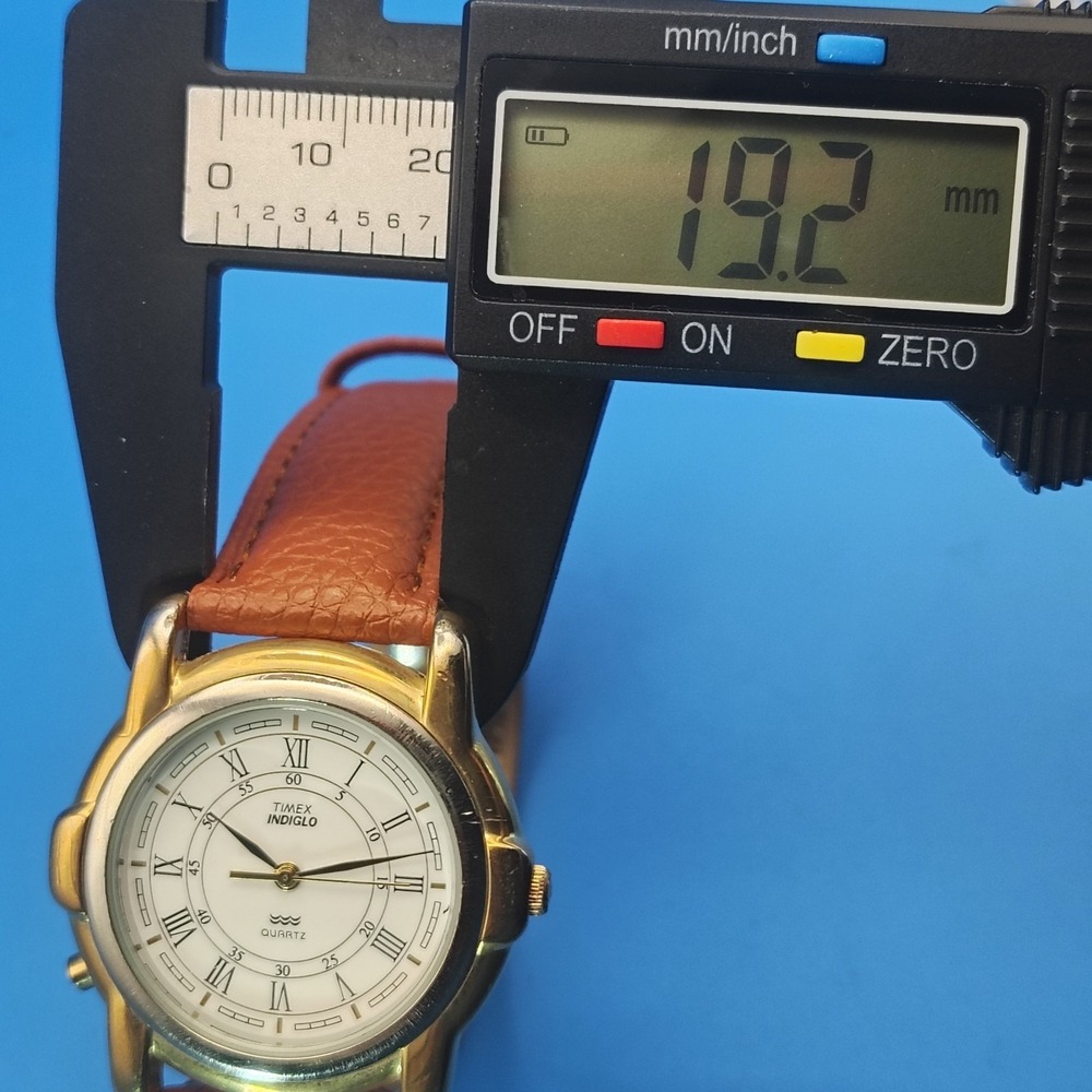 Vintage 1994 Timex Roman Dial 37mm Mens‎ Quartz Dress Watch Restored *No Indiglo - Picture 9 of 12